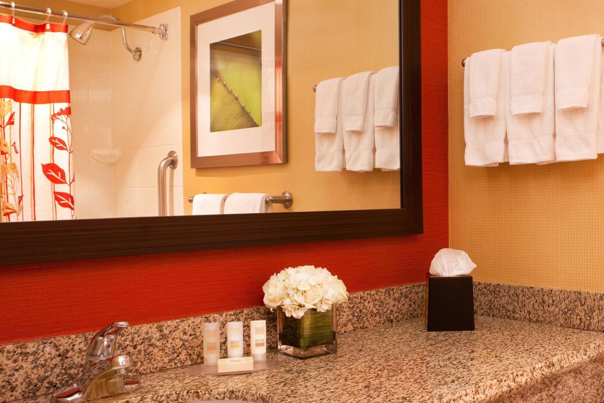 Hotel Courtyard By Marriott Alexandria Pentagon South Pokoj fotografie